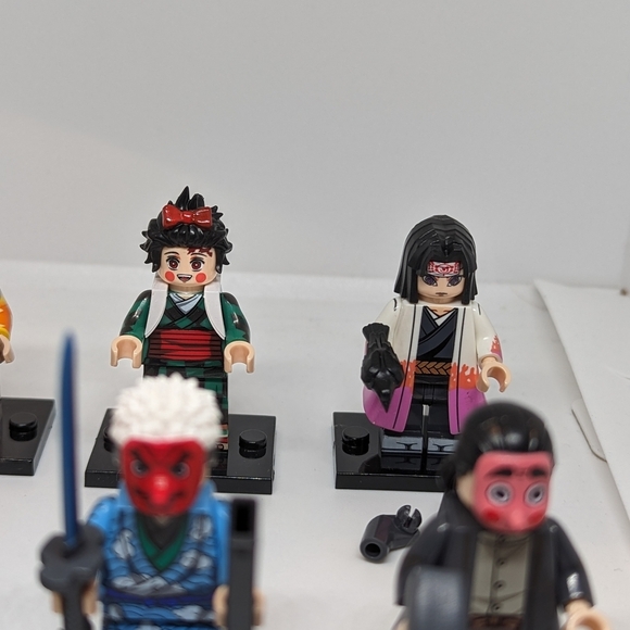 8 Minifigures- Demon Slayer Anime Building Block Toy Collectors Action Figures - Picture 5 of 16